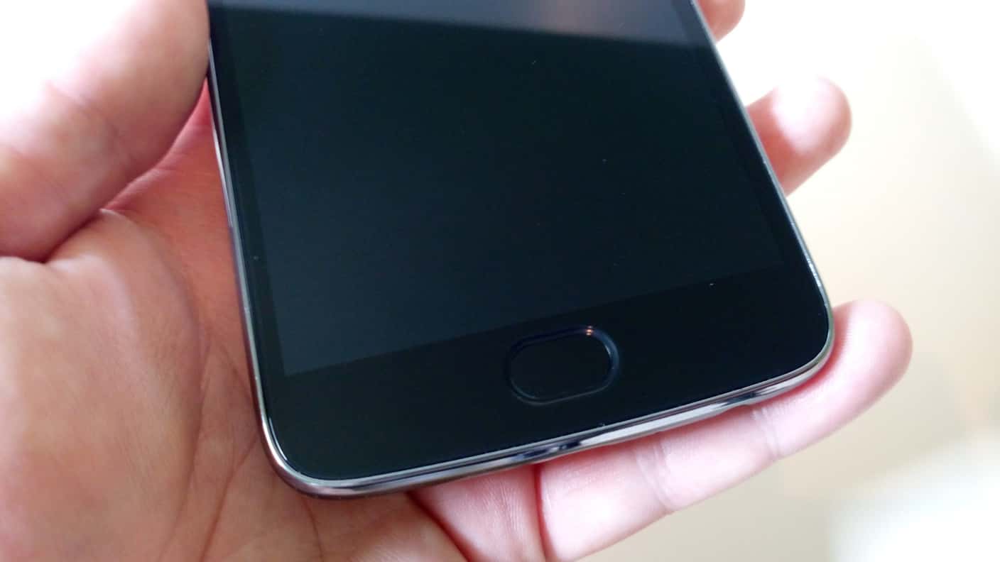 Moto G5 Plus home button
