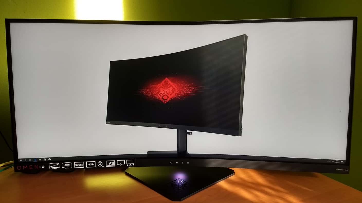 HP Omen X35