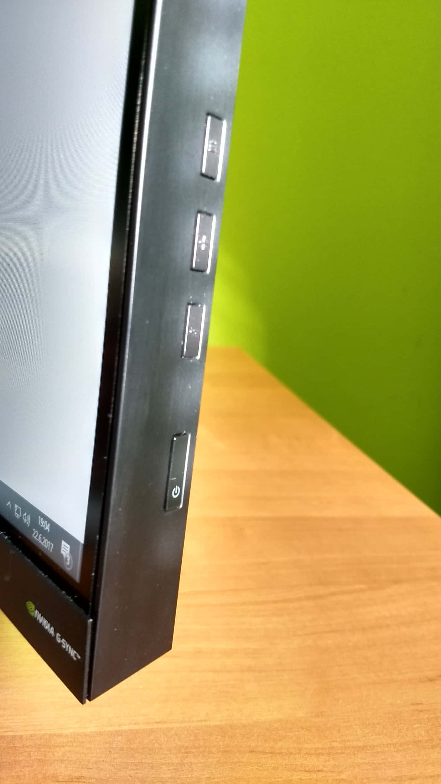 HP Omen X35 ovládanie