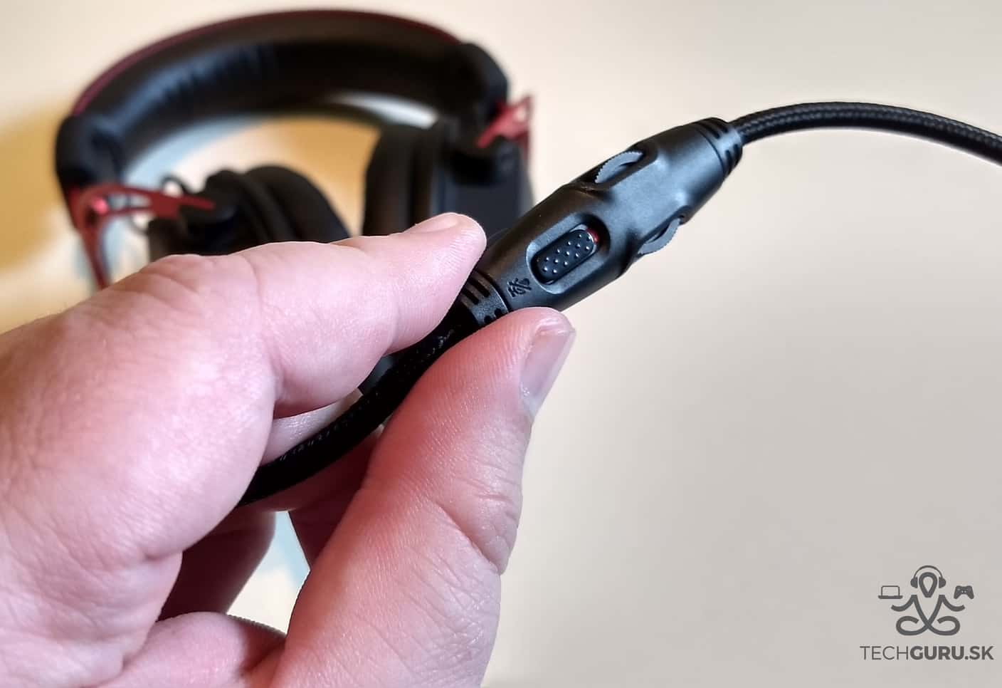 HyperX Cloud Alpha ovládač