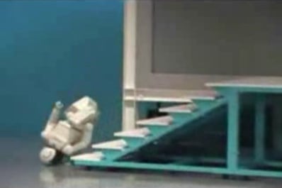 asimo_fall
