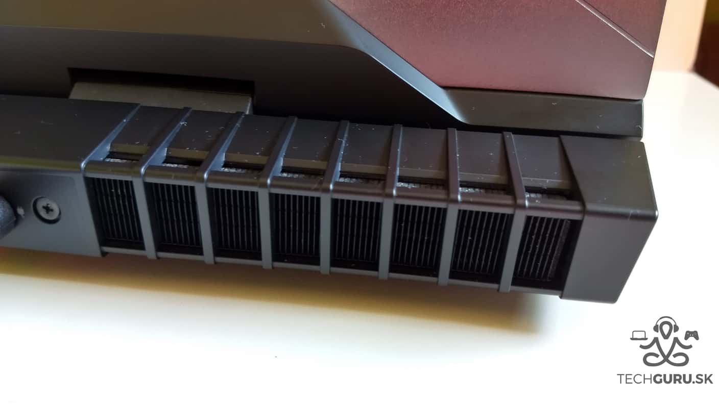 Alienware 17 R4 chladenie