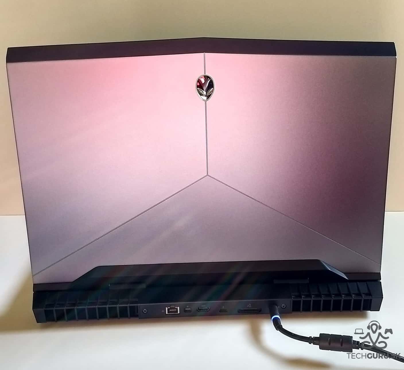 Alienware 17 R4 back