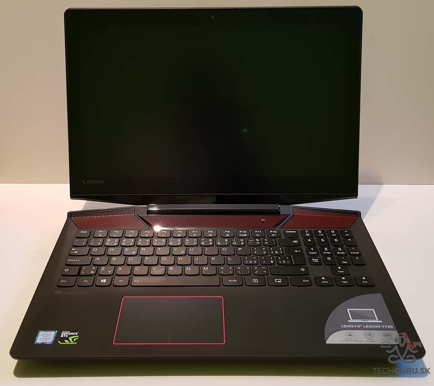 Lenovo Legion Y720 celkový pohľad