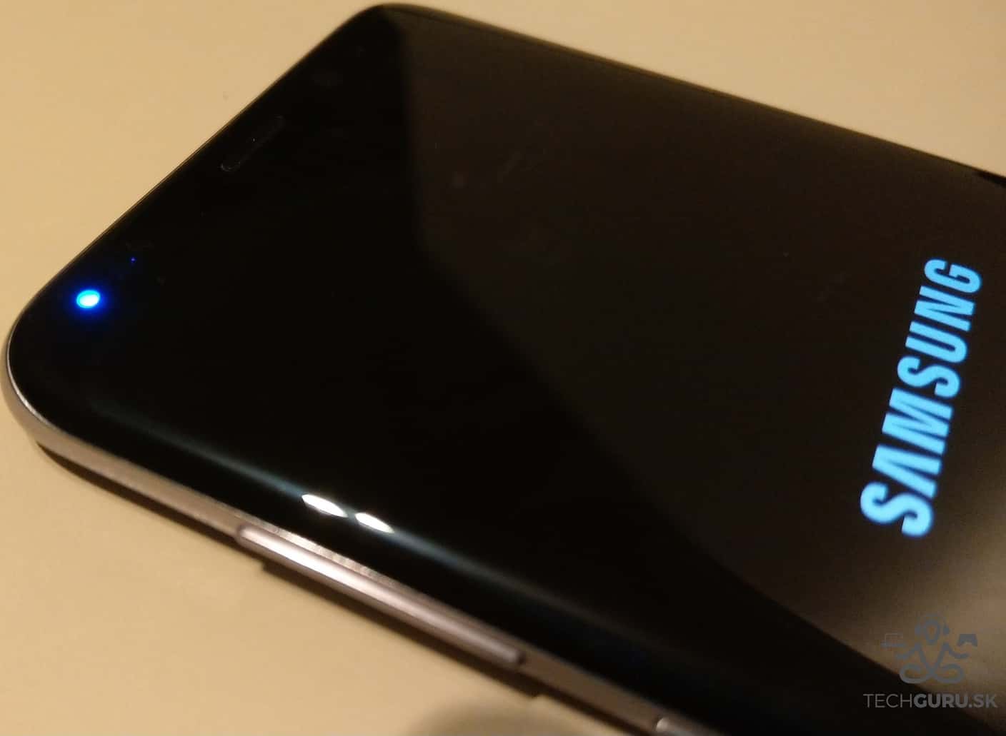 Samsung Galaxy S8 notifikačná LED