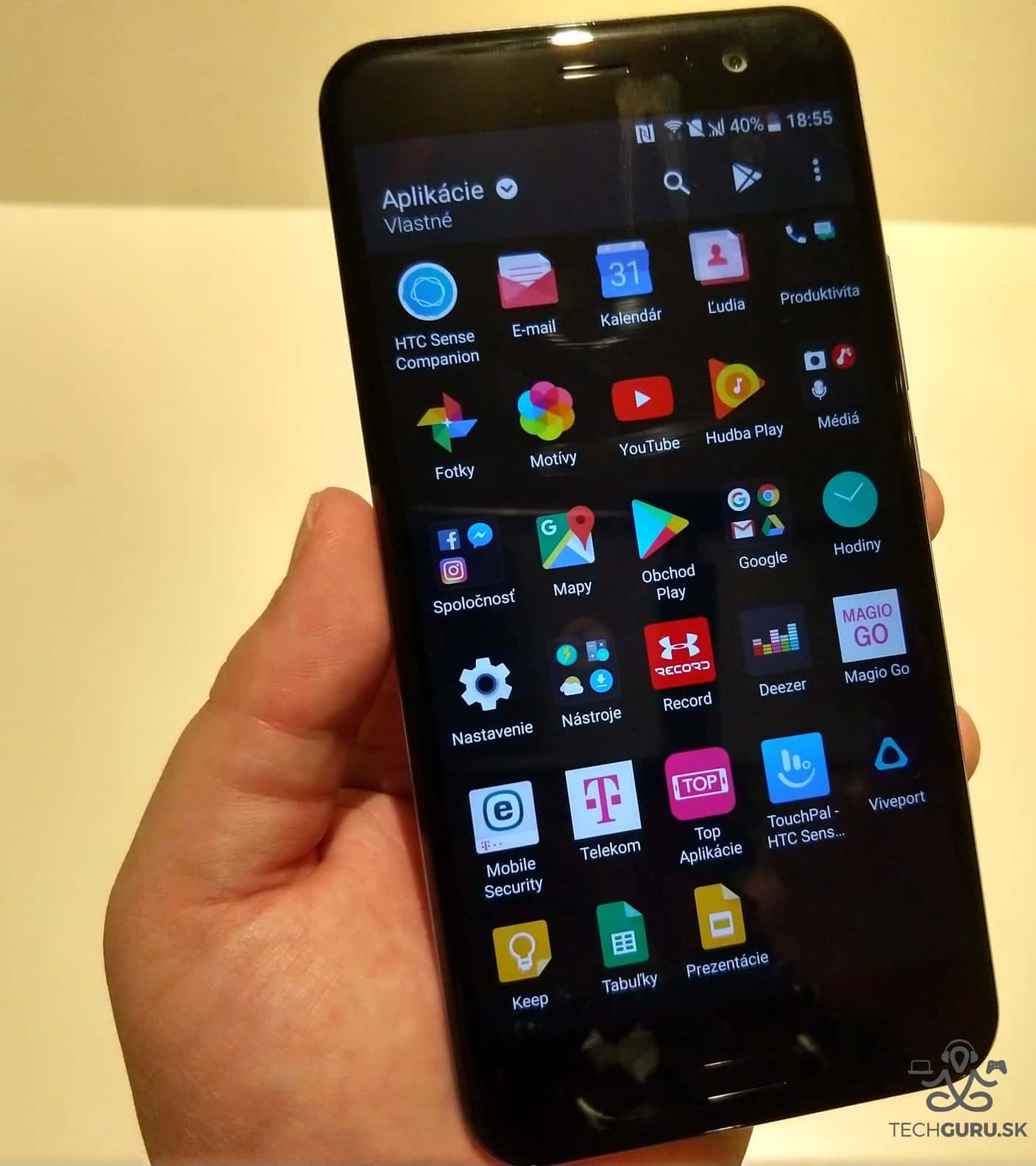 HTC U11 celkový pohľad
