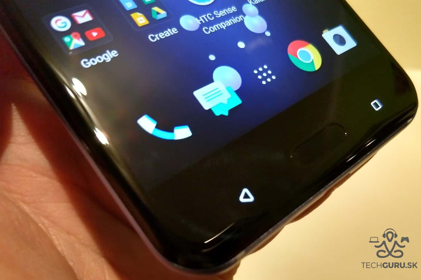 HTC U11 snímač a tlačidlá