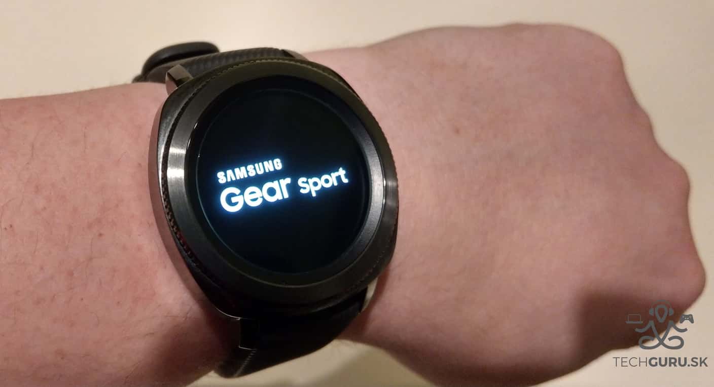 Samsung Gear Sport celkový pohľad