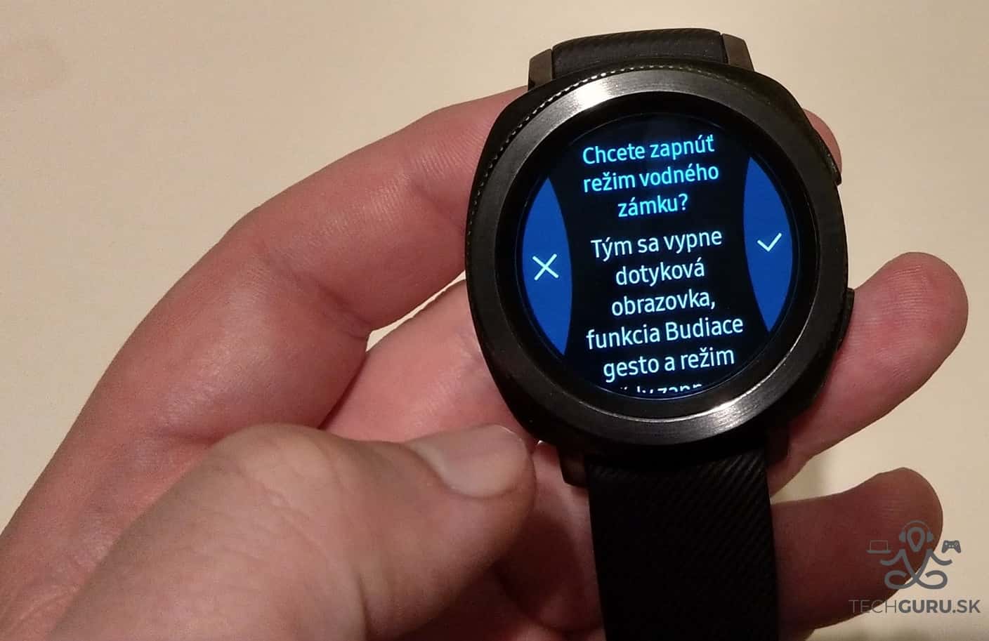 Samsung Gear Sport vodný zámok
