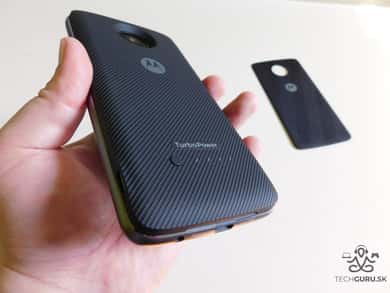 Motorola Moto Z2 Play a motomods - TurboPower Pack 03