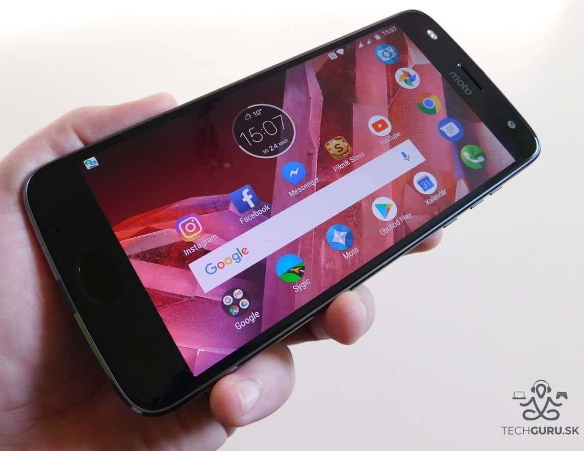 Motorola Moto Z2 Play a motomods - na ležato