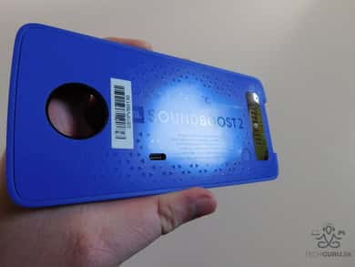Motorola Moto Z2 Play a motomods - Soundboost 2 03