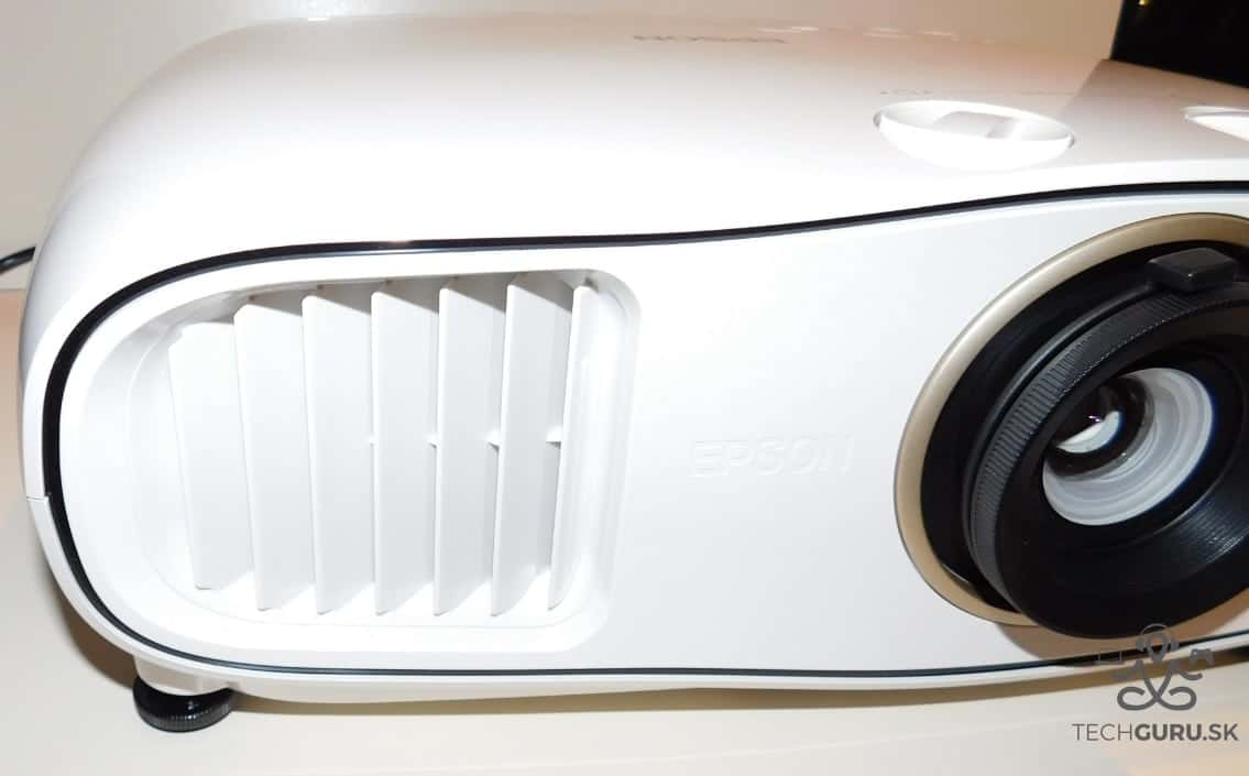 Epson EH-TW6700 predný prieduch