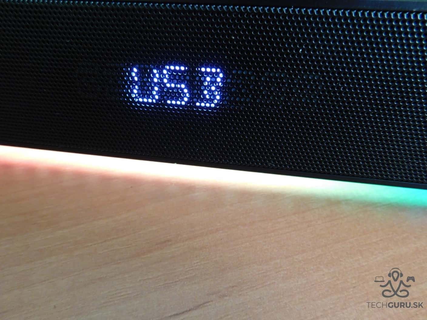 Creative Sound BlasterX Katana displej