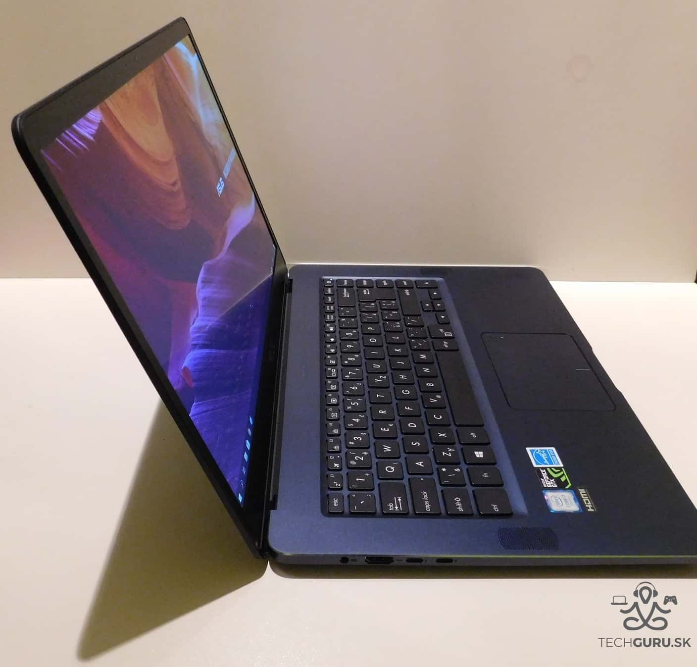 ZenBook Pro UX550V recenzia 17