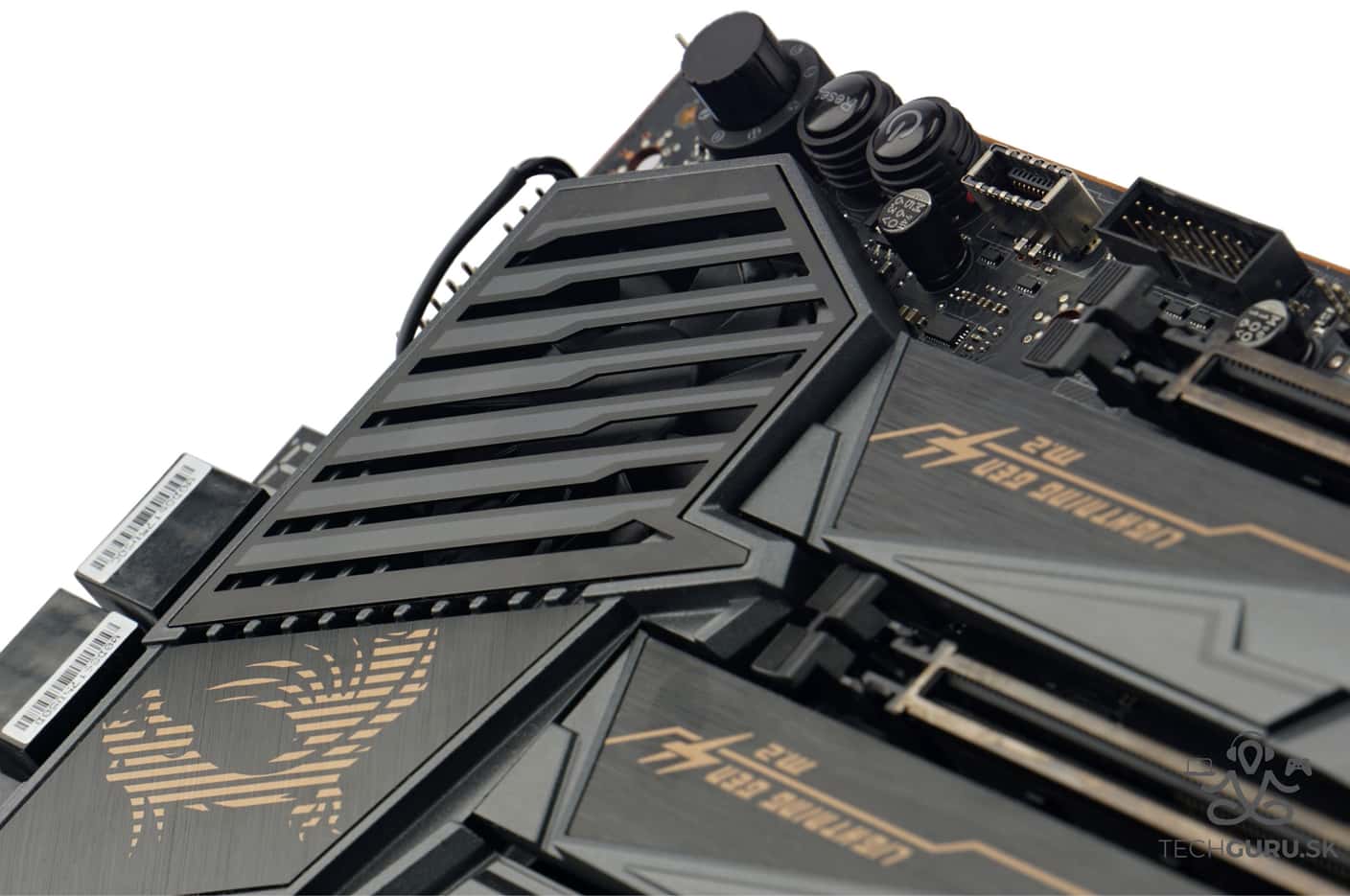MSI MEG X570 Ace 03