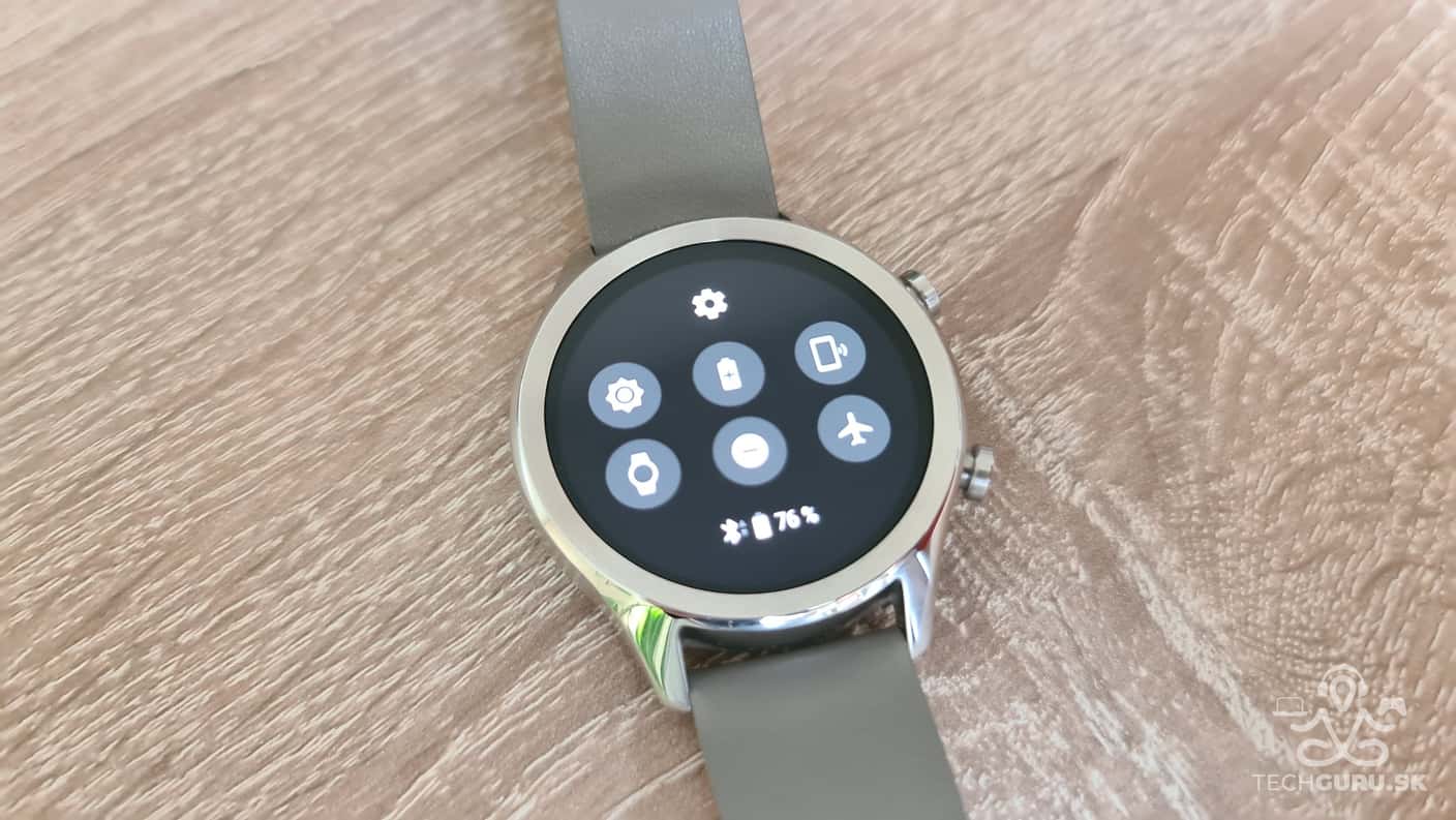 Základní nastavení Smart hodinky TicWatch C2 