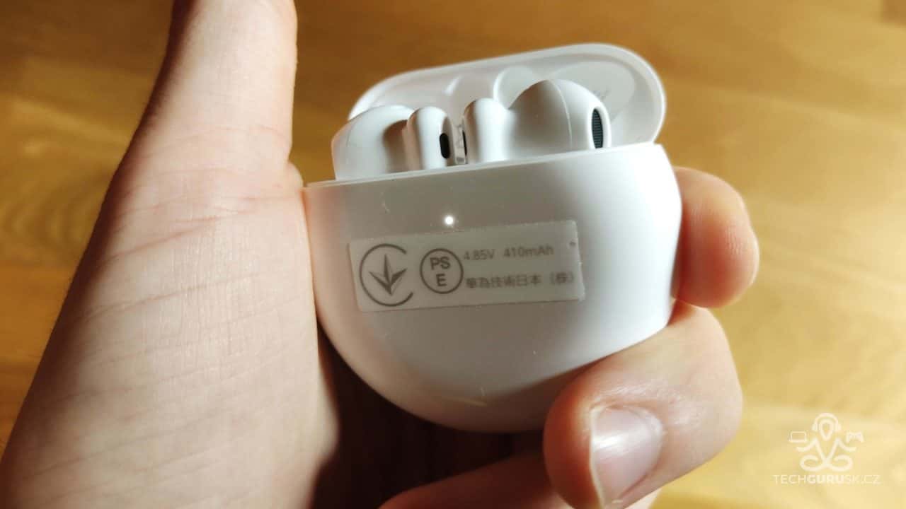 Huawei FreeBuds 4 nabijacie puzdro LED
