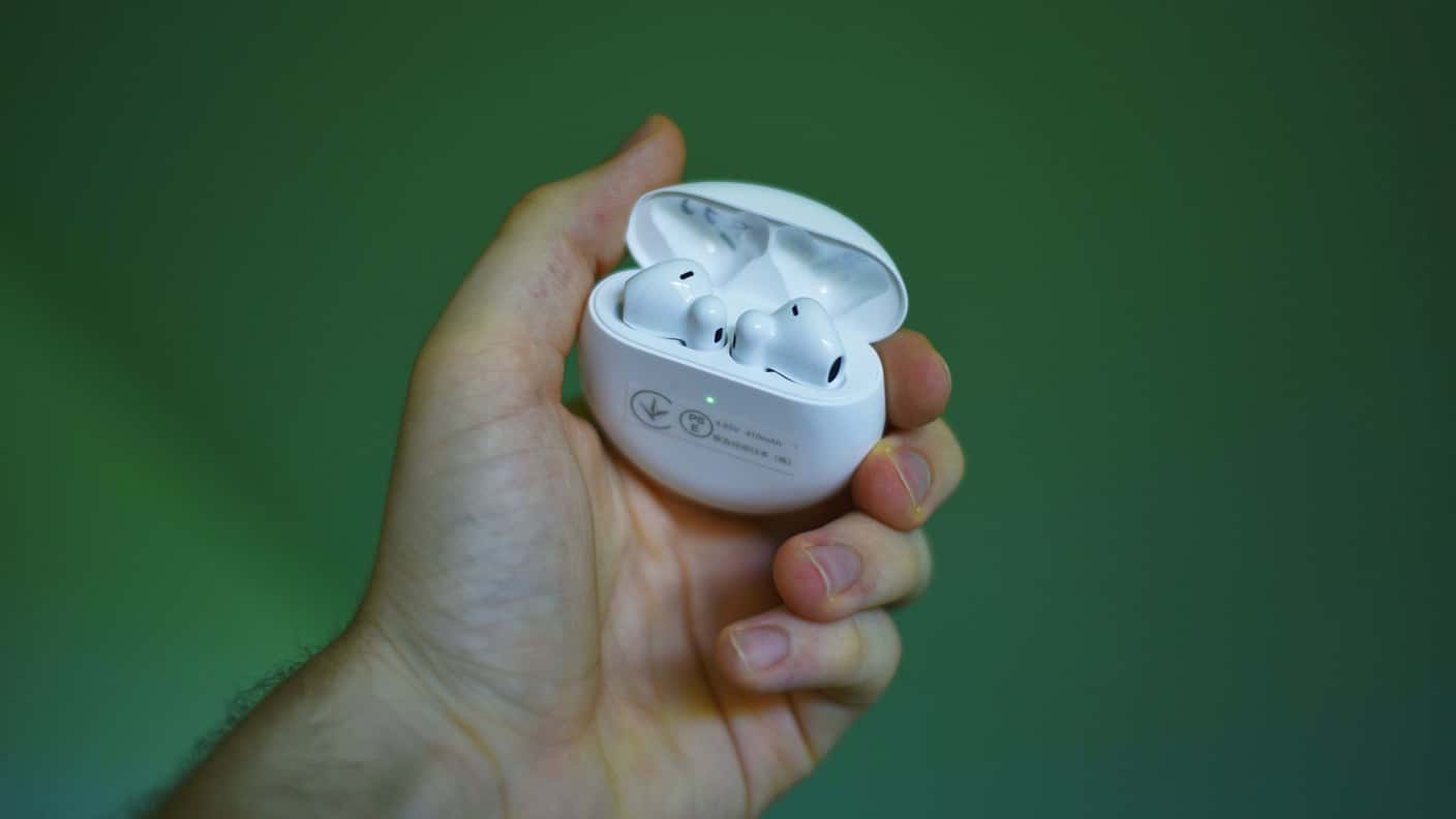 Huawei FreeBuds 4 sluchadla v nabijacom puzdre
