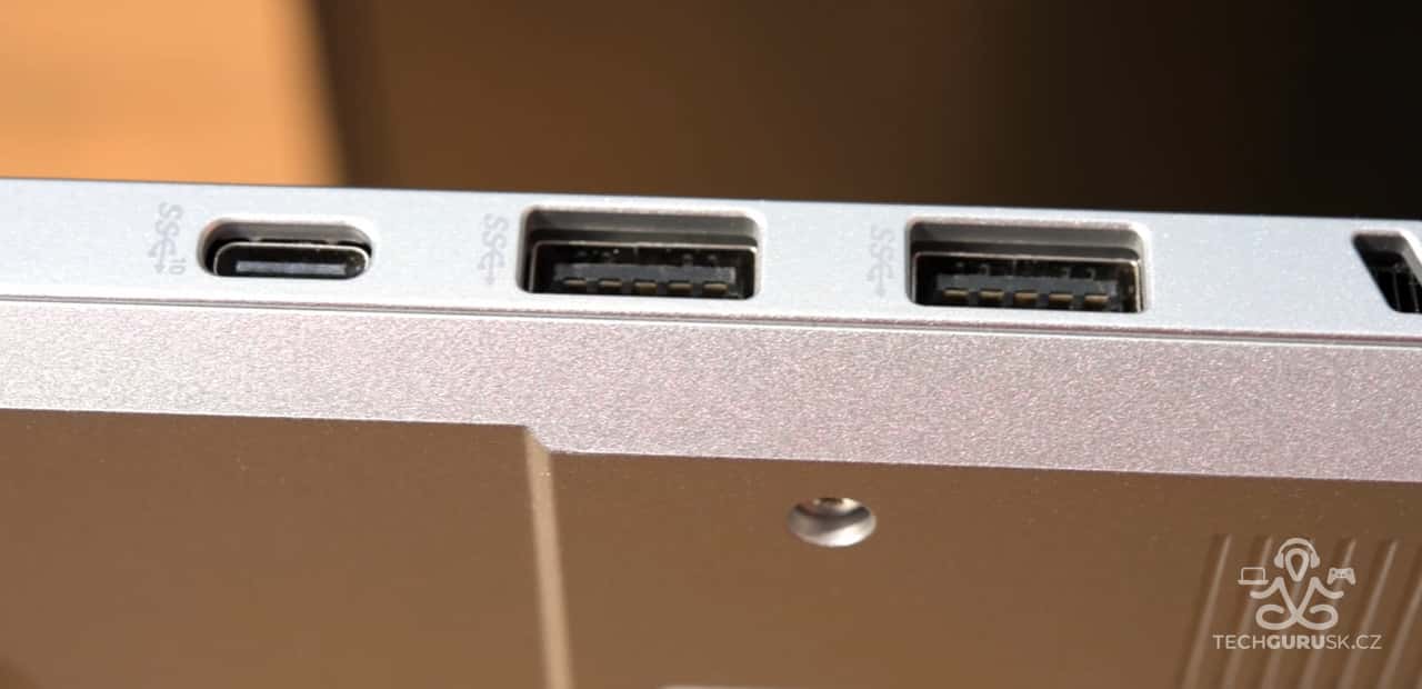 ROG Zephyrus G14 porty 2
