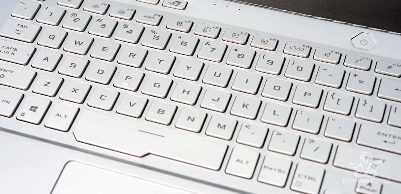 ROG Zephyrus G14 klavesnica 1