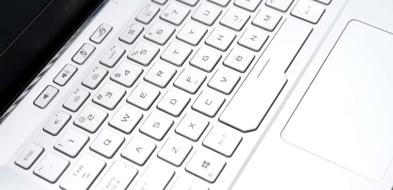 ROG Zephyrus G14 klavesnica 2