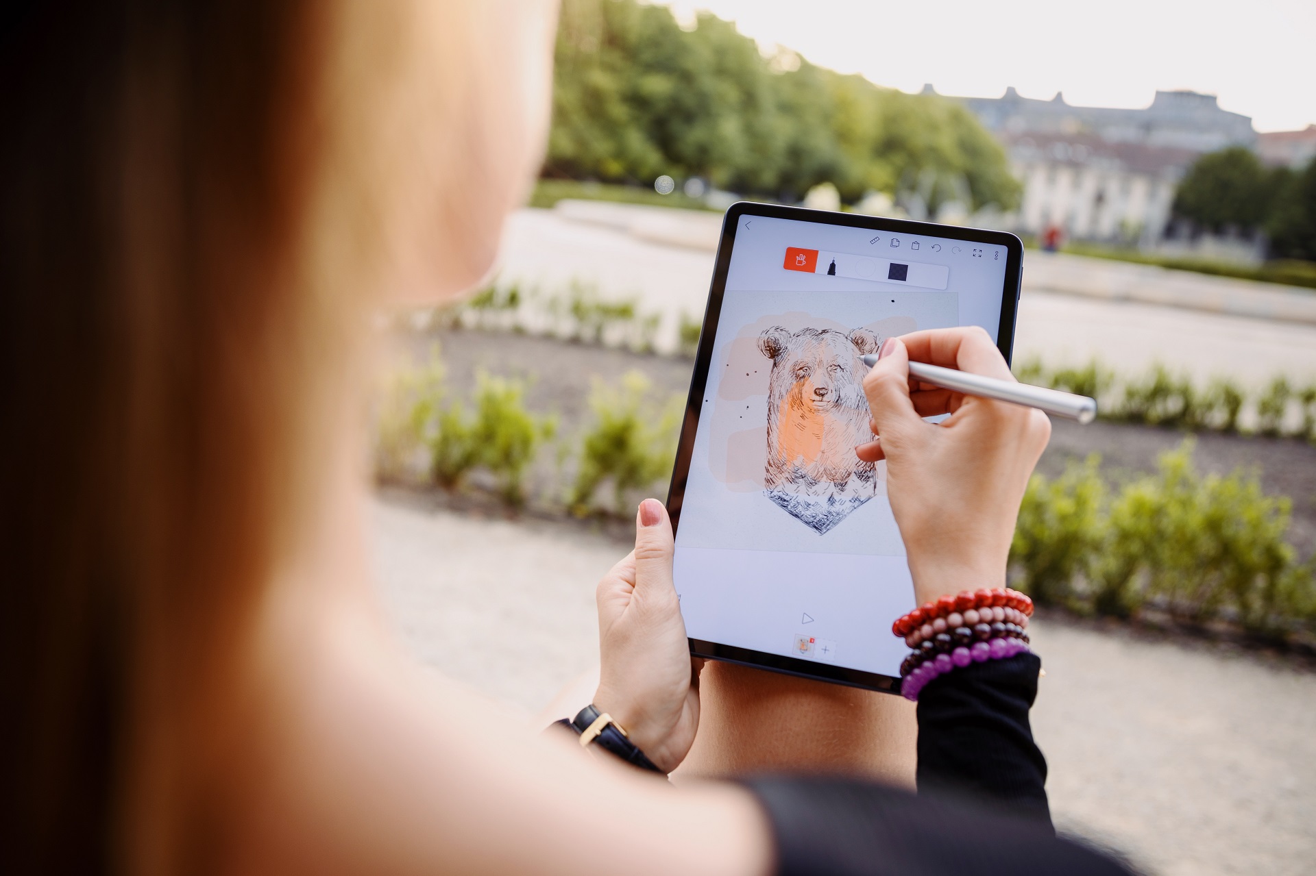 Naučte sa kresliť: Ilustrátorka Tina Minor a tablet Huawei MatePad 11 vám ukážu, ako na to