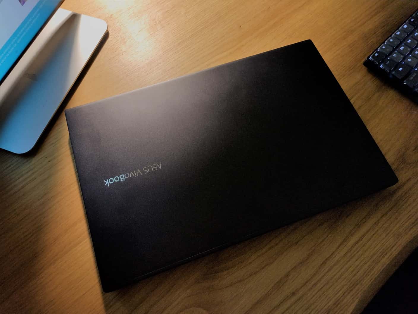 ASUS VivoBook 15 OLED
