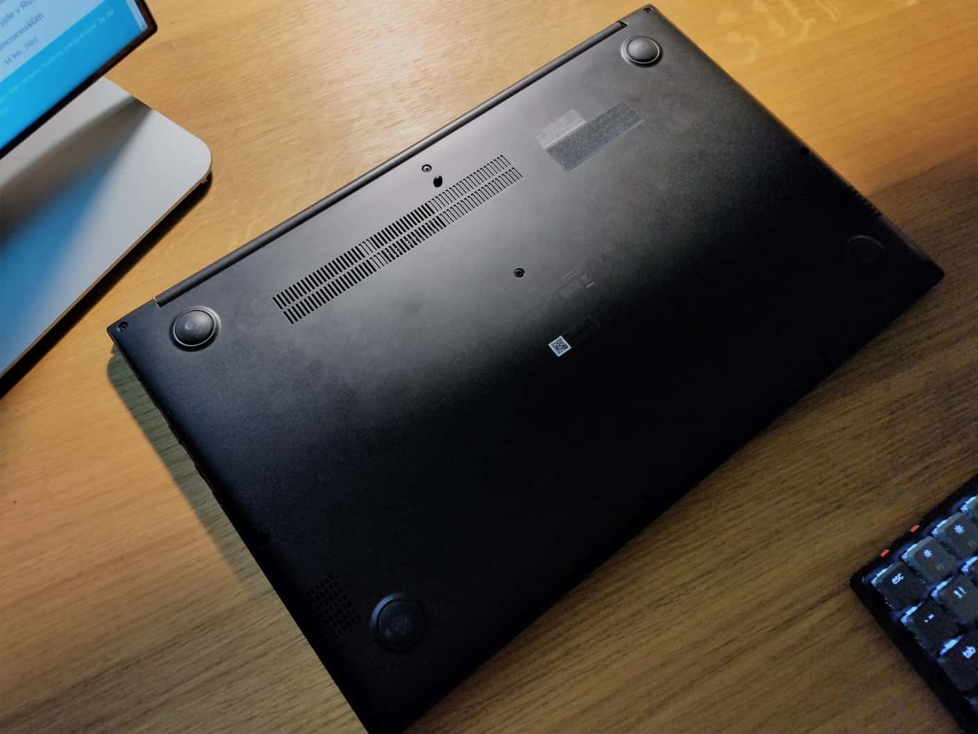 ASUS VivoBook 15 OLED