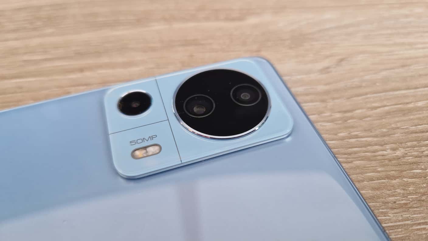 TEST: Xiaomi 13 Lite. Vynikajúci zadný a duálny predný foťák nás očarili