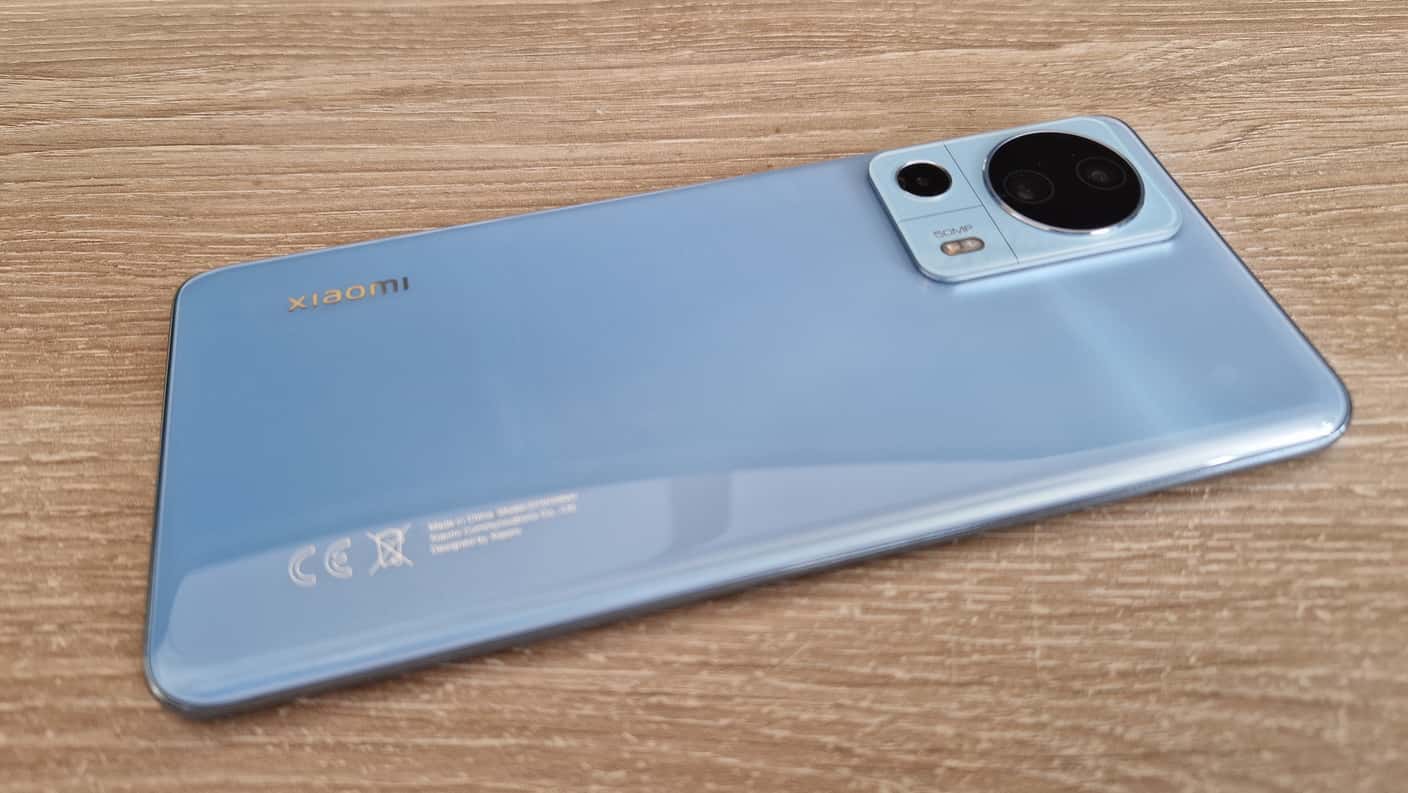 TEST: Xiaomi 13 Lite. Vynikajúci zadný a duálny predný foťák nás očarili