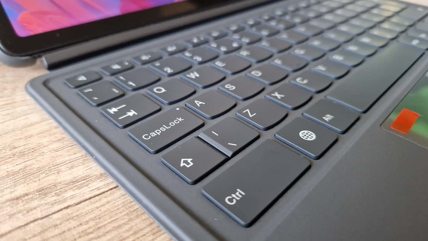 TEST Lenovo Tab P12: Tablet či mininotebook? Oboje