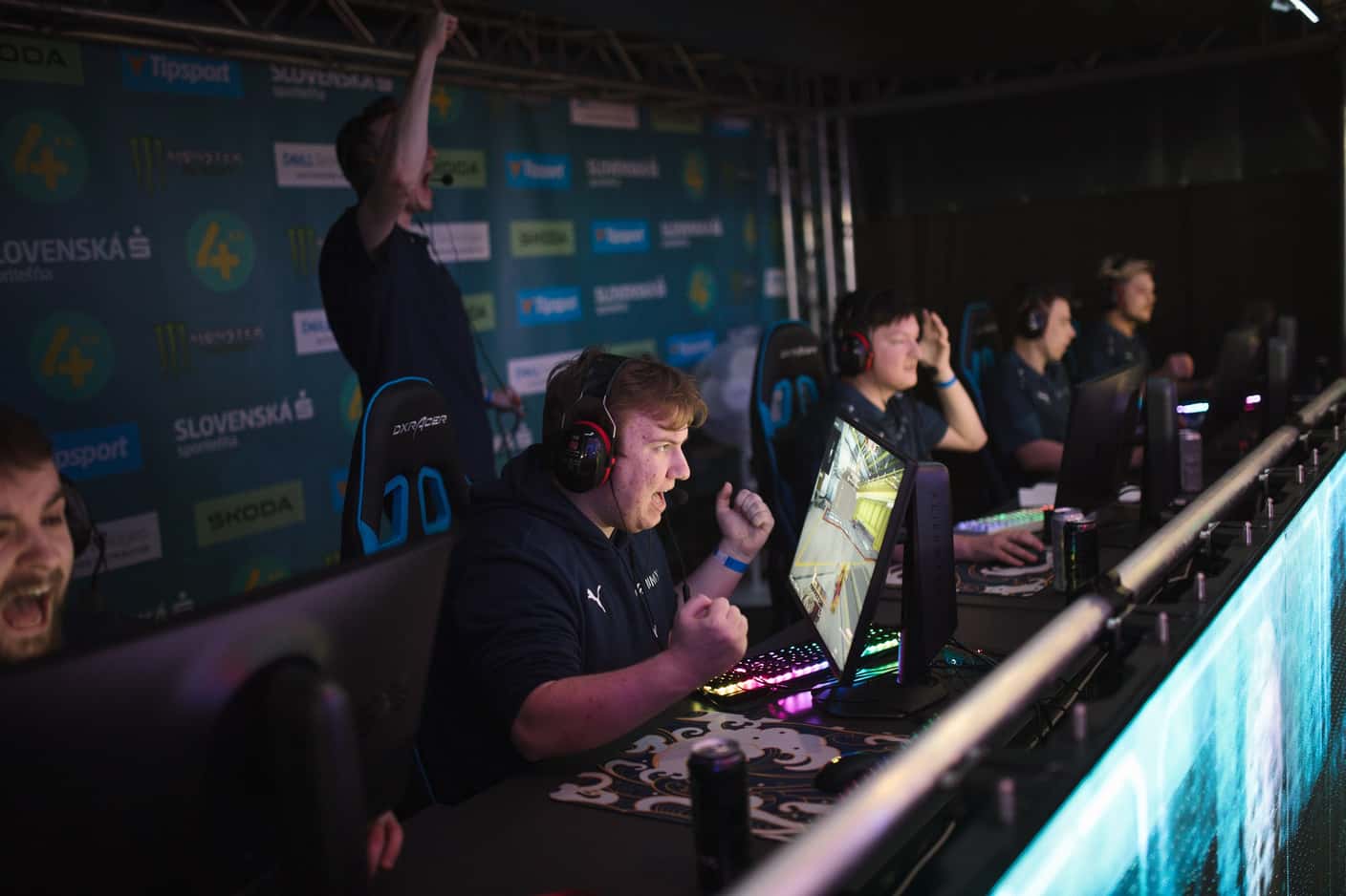4ka MSR 2023: Nitriansky Autosalón ovládli ešporty – spoznali sme majstra SR v hre CS:GO