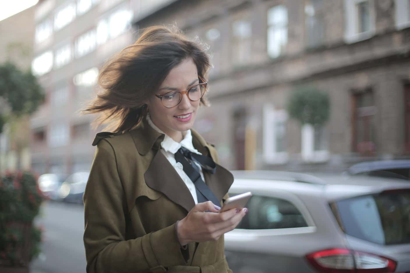Slováci stále ešte viac používajú SMS ako Messenger