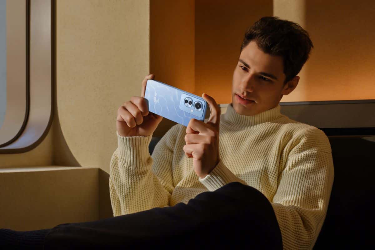 OPPO uvádza na slovenský trh smartfón Reno11 F 5G s bezrámčekovým displejom