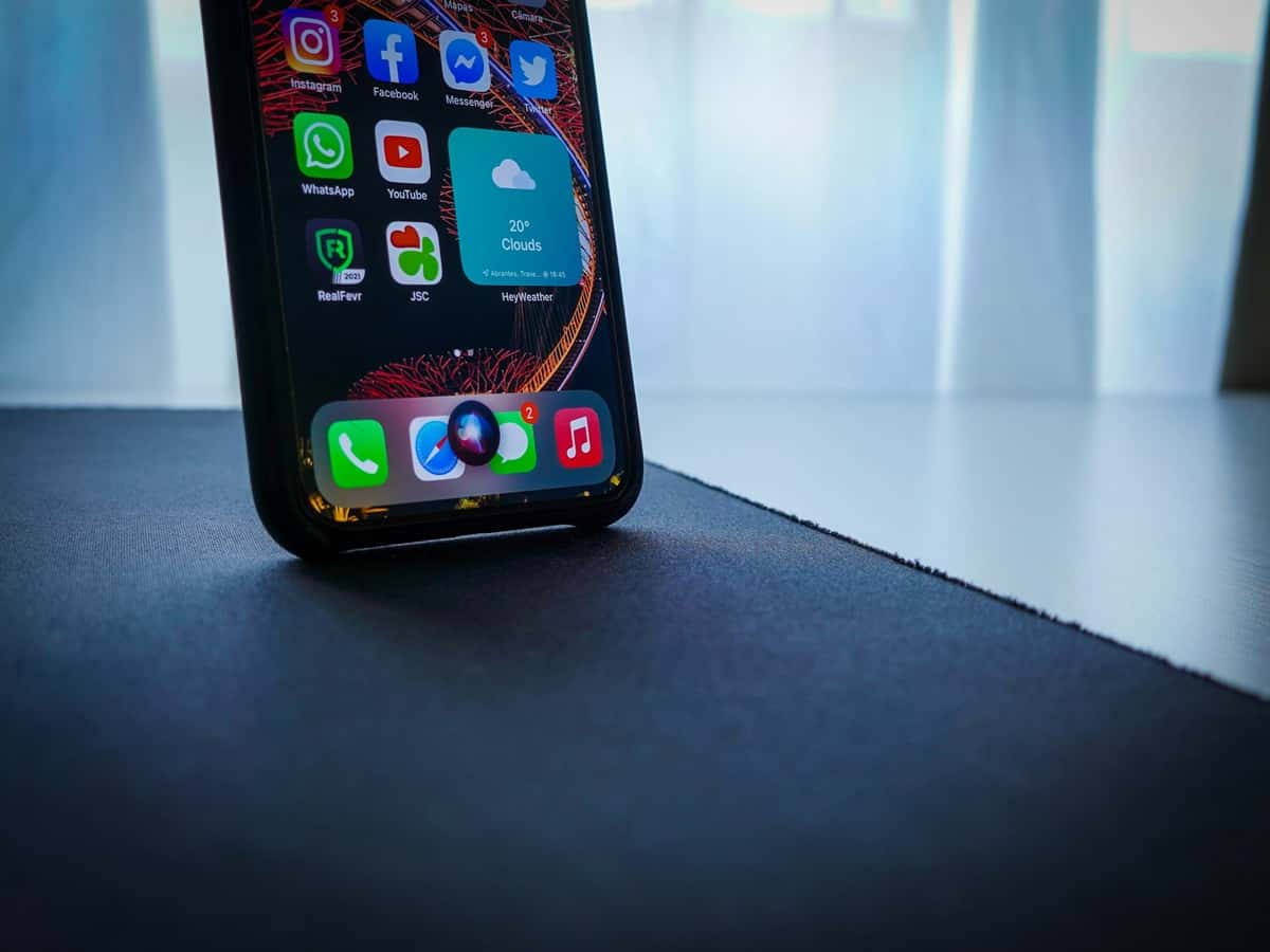 iOS 18 prinesie vylepšenia Siri a AI upozornenia