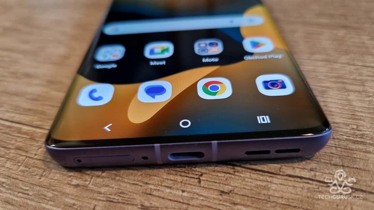 TEST: Motorola moto edge 50 Pro. DynamickÃ½ dizajn, vÃ½bornÃ½ foÅ¥Ã¡k a bleskovÃ© nabÃ­janie