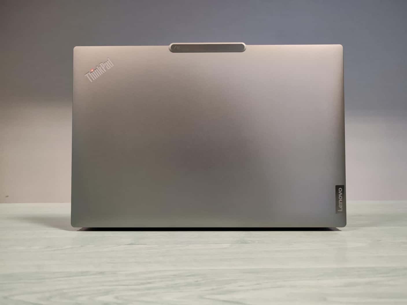 RECENZIA: ThinkPad Z16 Gen 2 je dotykový notebook pod 2 kg. Tým jeho plusy nekončia